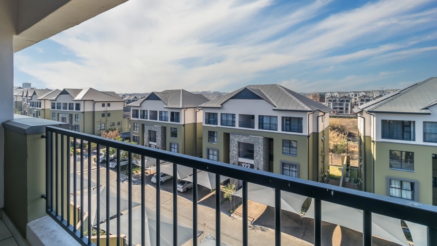 1 Bedroom Property for Sale in Waterfall Gauteng