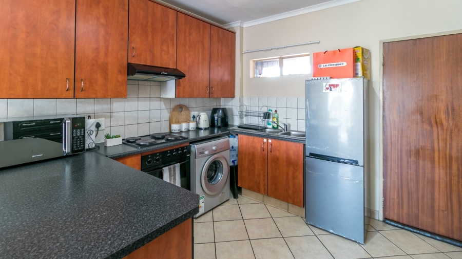 2 Bedroom Property for Sale in Vorna Valley Gauteng