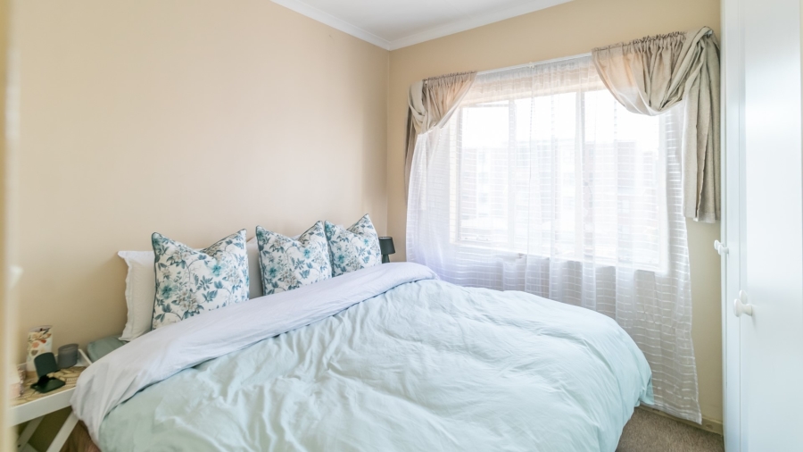 2 Bedroom Property for Sale in Vorna Valley Gauteng