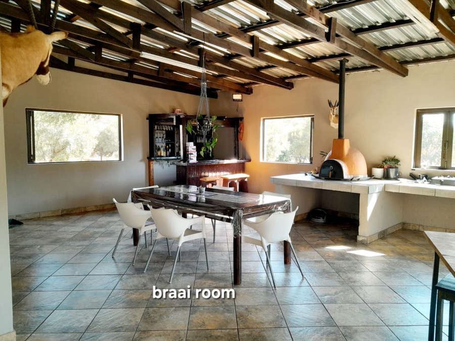 5 Bedroom Property for Sale in Kameeldrift East Gauteng