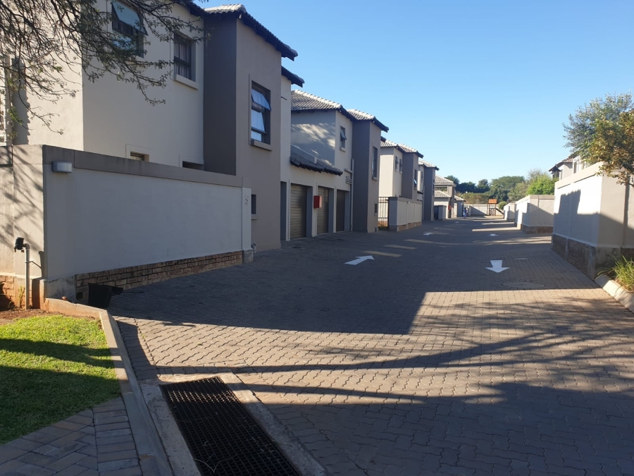 2 Bedroom Property for Sale in Montana Gauteng