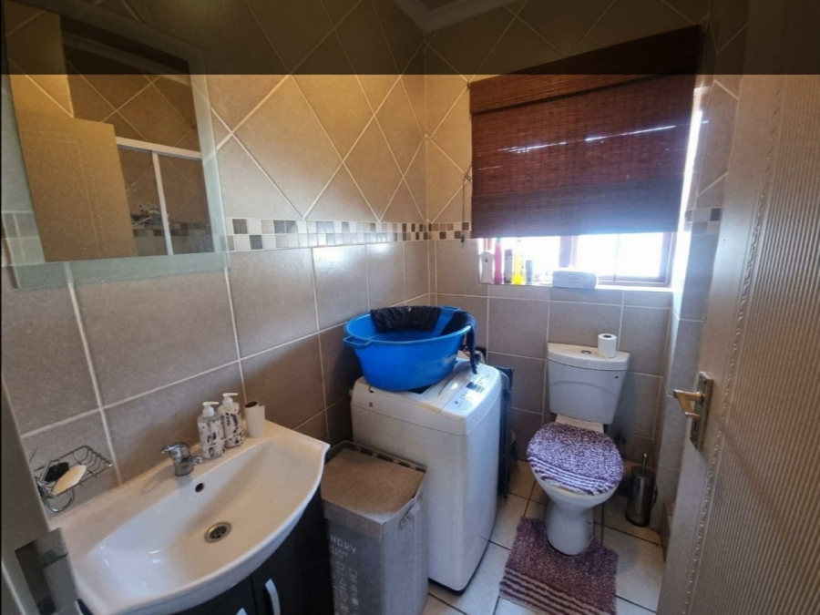 1 Bedroom Property for Sale in Montana Gauteng