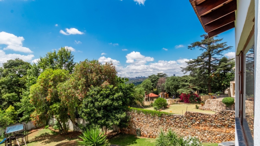 6 Bedroom Property for Sale in Northcliff Gauteng