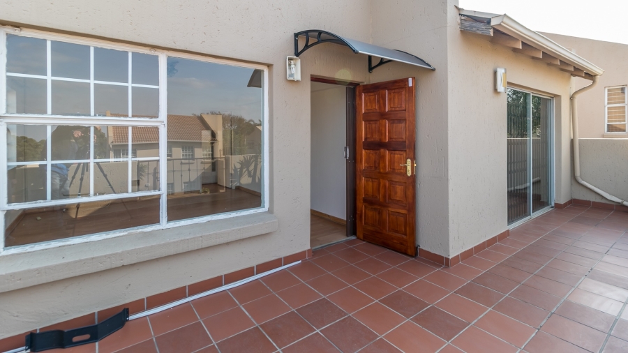 To Let 4 Bedroom Property for Rent in Sundowner Gauteng