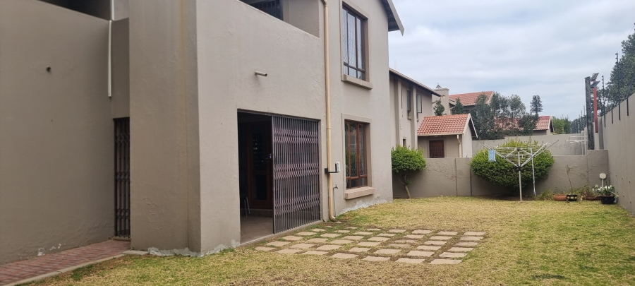 4 Bedroom Property for Sale in North Riding Gauteng