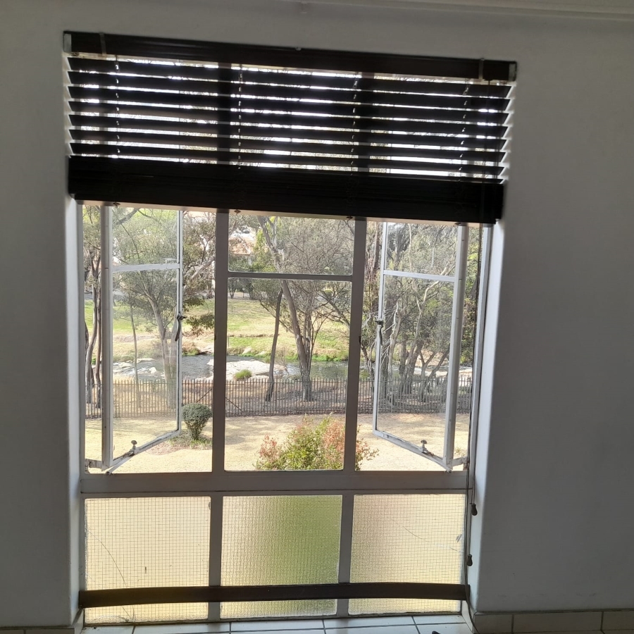 1 Bedroom Property for Sale in Lyndhurst Gauteng