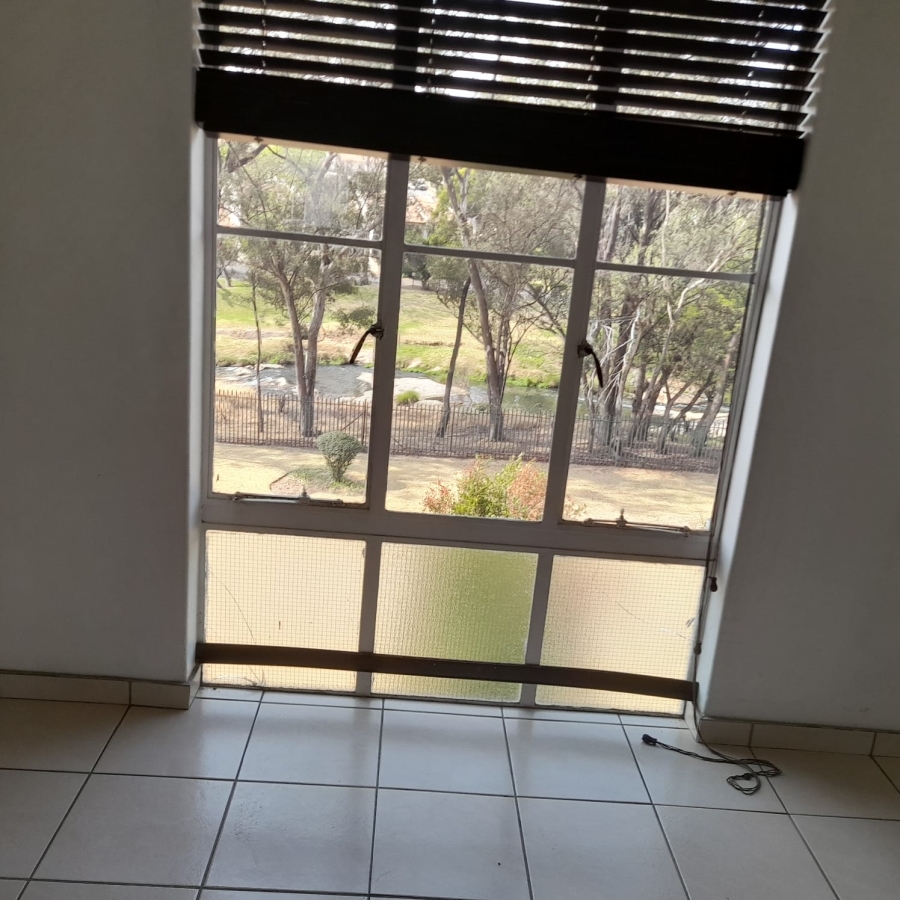 1 Bedroom Property for Sale in Lyndhurst Gauteng