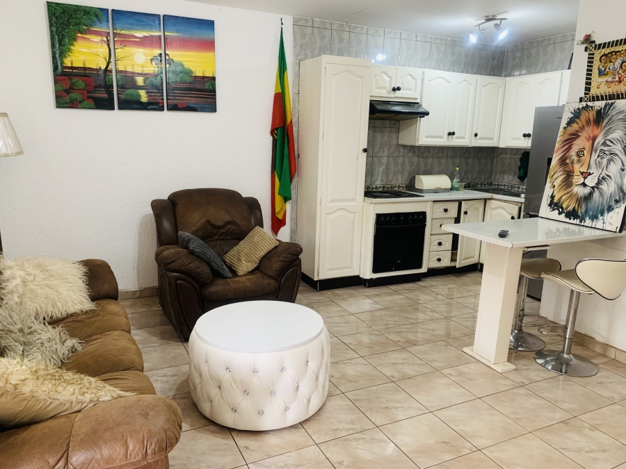 1 Bedroom Property for Sale in Bruma Gauteng