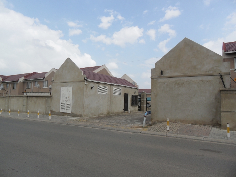 3 Bedroom Property for Sale in Bramley View Gauteng