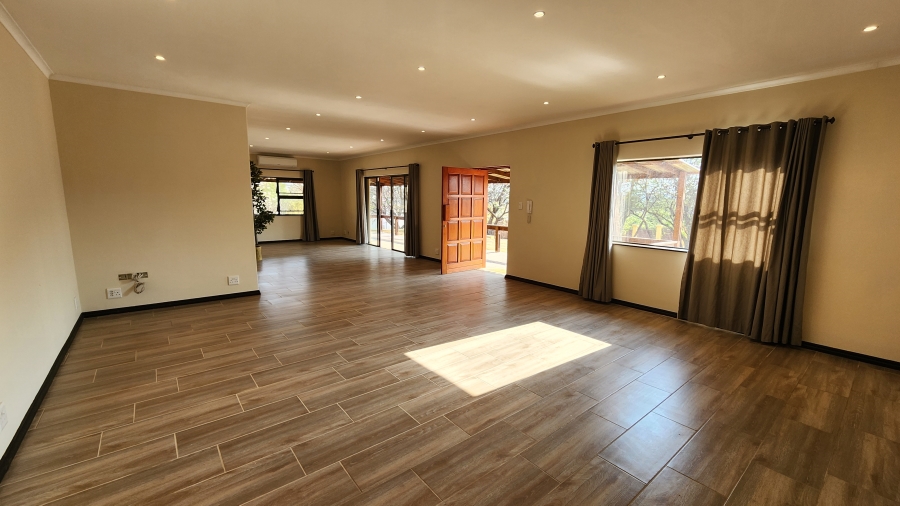 3 Bedroom Property for Sale in Chartwell Gauteng