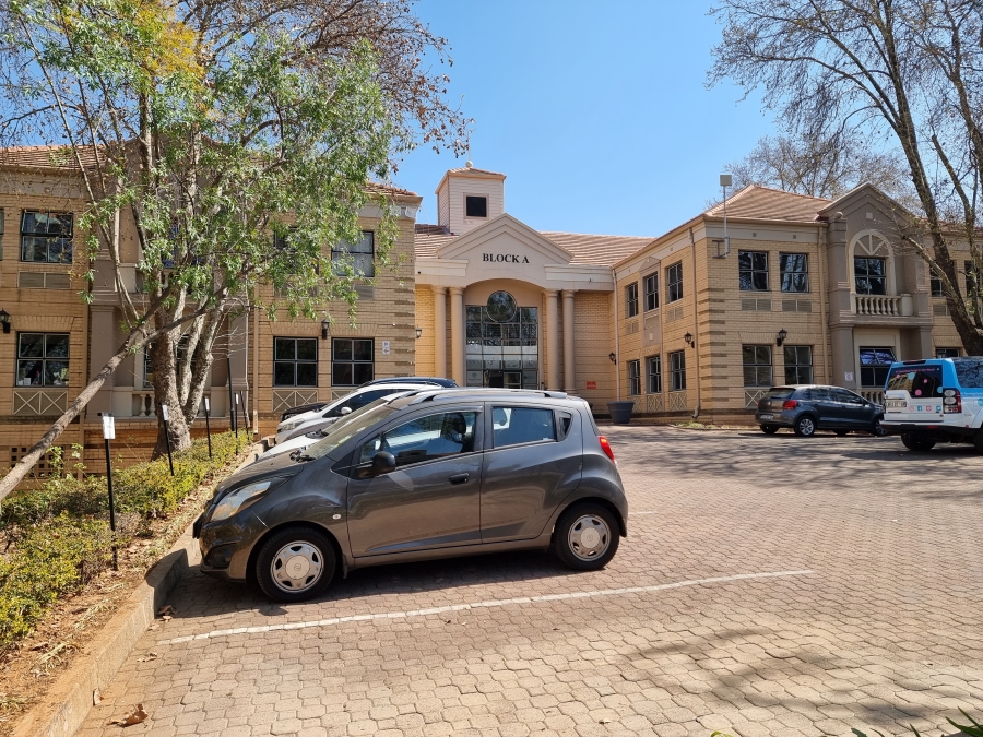 To Let commercial Property for Rent in Dunkeld West Gauteng