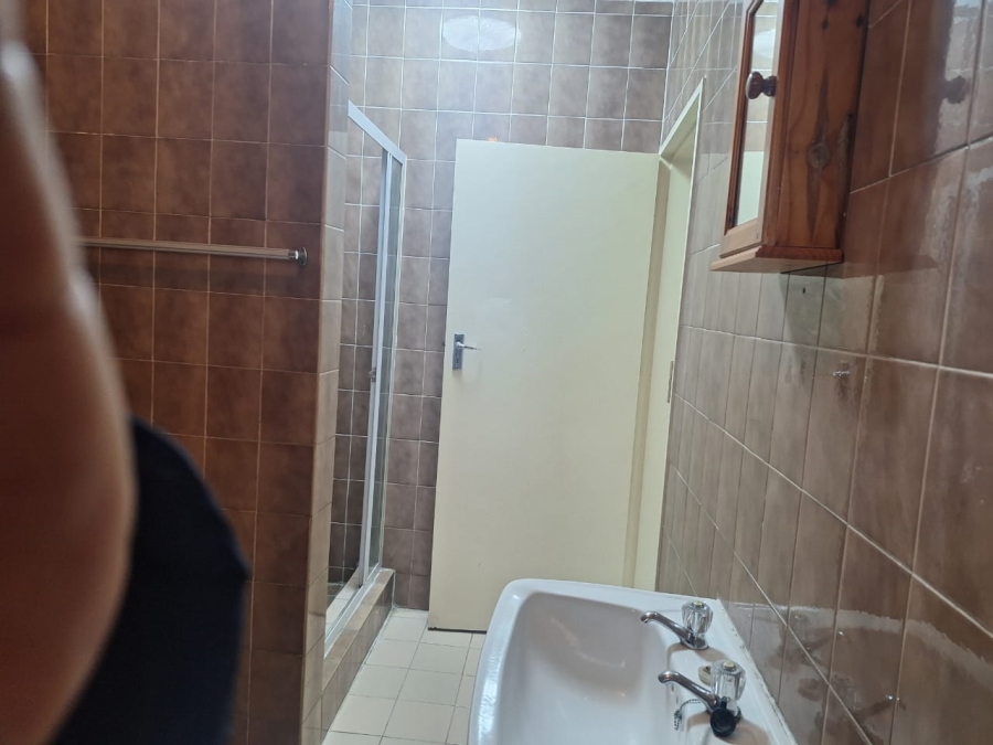 To Let 2 Bedroom Property for Rent in Edenvale Central Gauteng