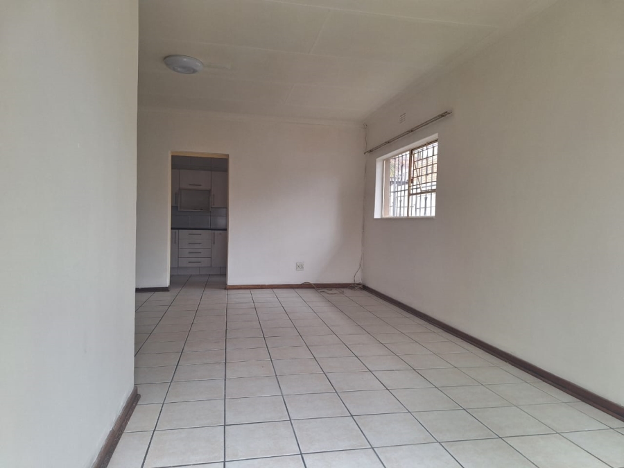 To Let 2 Bedroom Property for Rent in Edenvale Central Gauteng