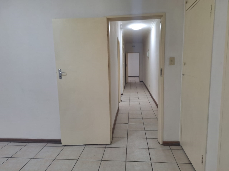 To Let 2 Bedroom Property for Rent in Edenvale Central Gauteng