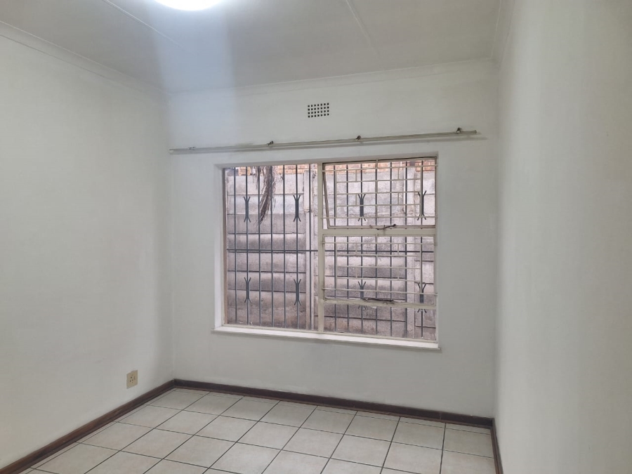 To Let 2 Bedroom Property for Rent in Edenvale Central Gauteng