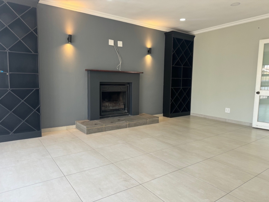 3 Bedroom Property for Sale in Highway Gardens Gauteng