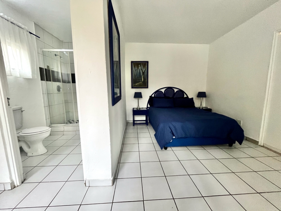 To Let 1 Bedroom Property for Rent in Glen Austin Gauteng