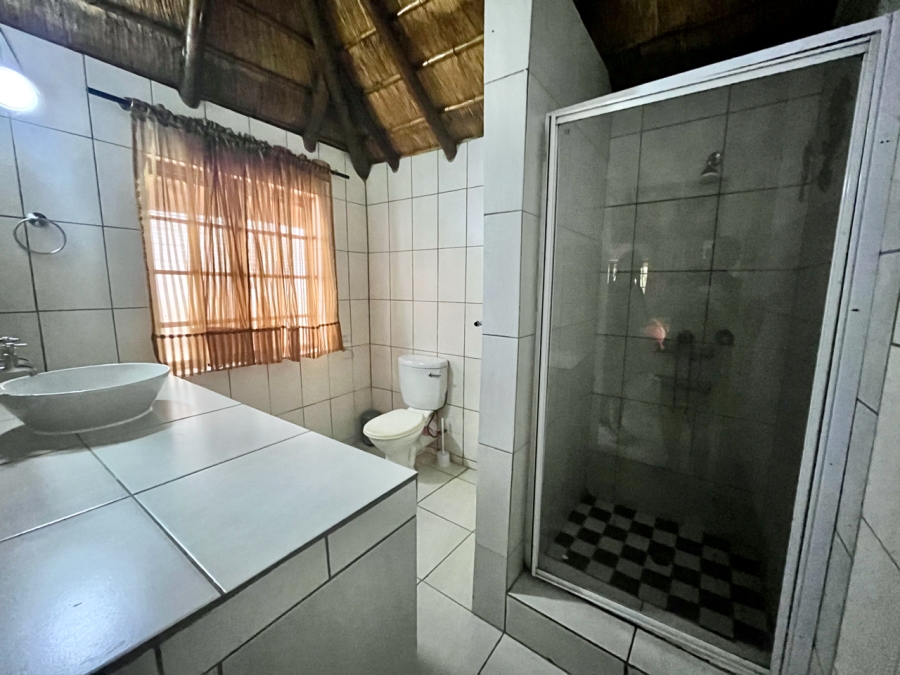 To Let 1 Bedroom Property for Rent in Glen Austin Gauteng