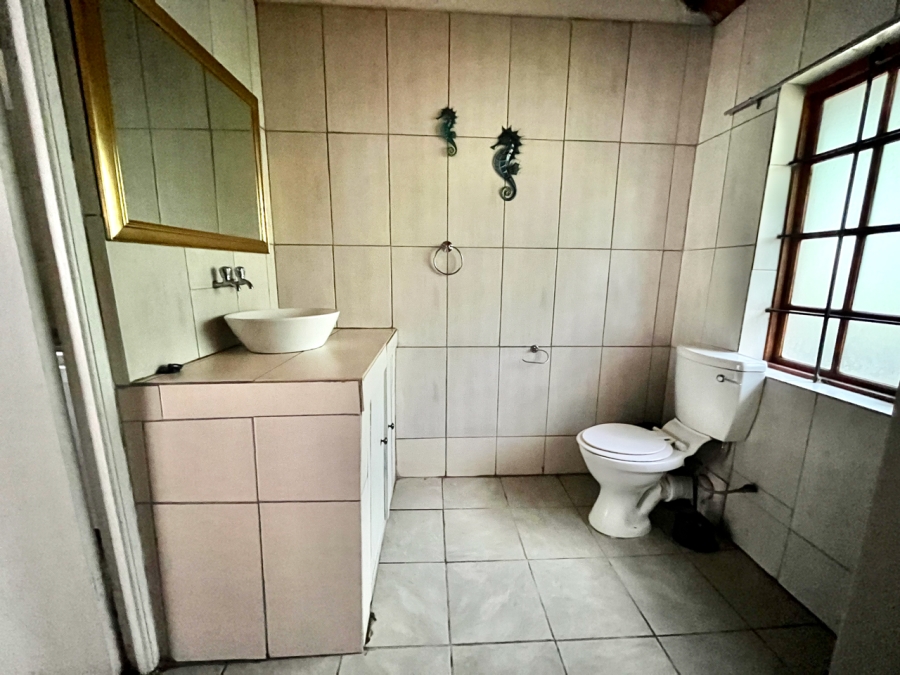 To Let 1 Bedroom Property for Rent in Glen Austin Gauteng