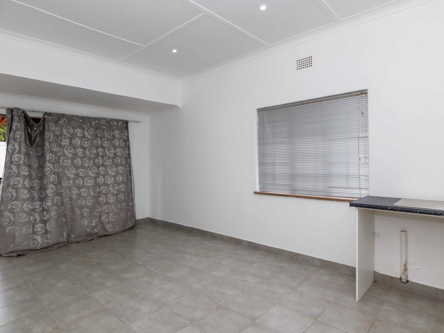 To Let 1 Bedroom Property for Rent in Edenvale Central Gauteng