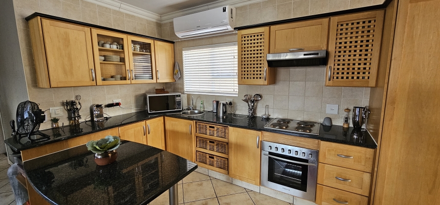 2 Bedroom Property for Sale in Midstream Estate Gauteng