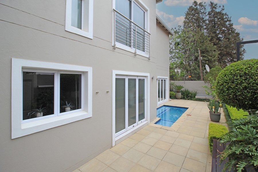 3 Bedroom Property for Sale in Broadacres Gauteng