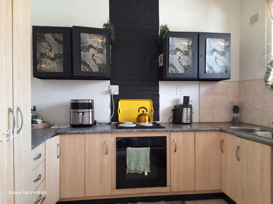 1 Bedroom Property for Sale in Lambton Gauteng