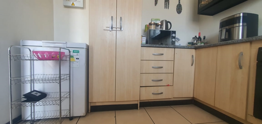 1 Bedroom Property for Sale in Lambton Gauteng