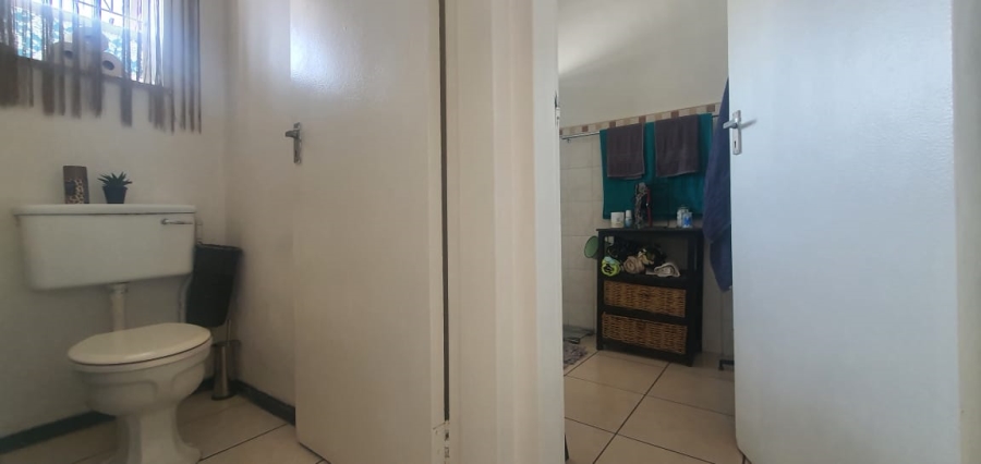 1 Bedroom Property for Sale in Lambton Gauteng