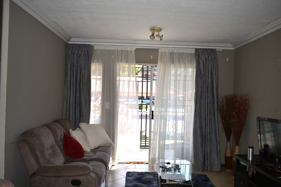 To Let 2 Bedroom Property for Rent in Wonderpark Estate Gauteng