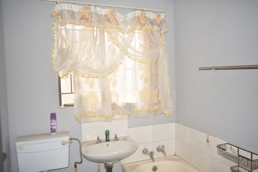 To Let 3 Bedroom Property for Rent in Soshanguve XX Gauteng