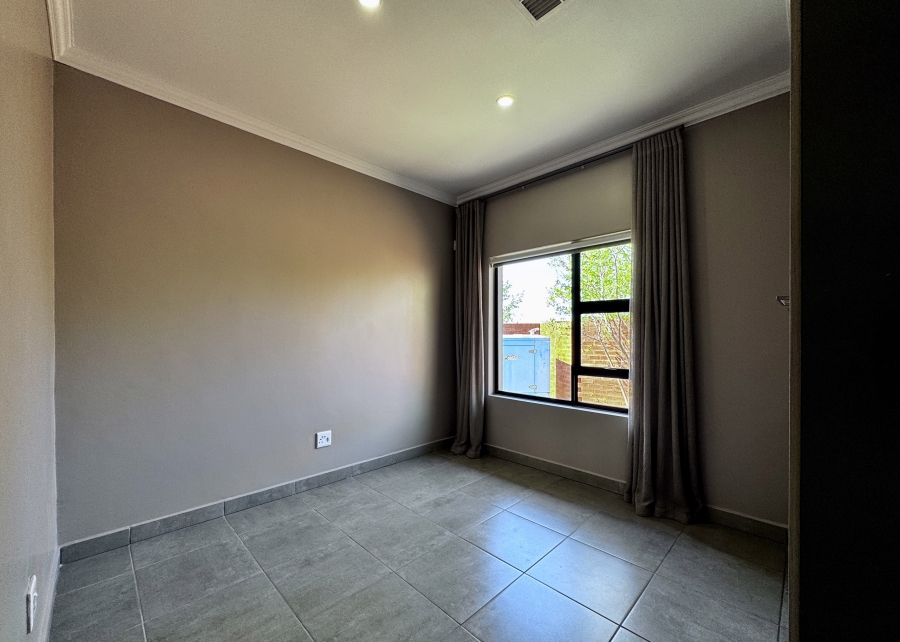 3 Bedroom Property for Sale in Six Fountains Residential Estate Gauteng