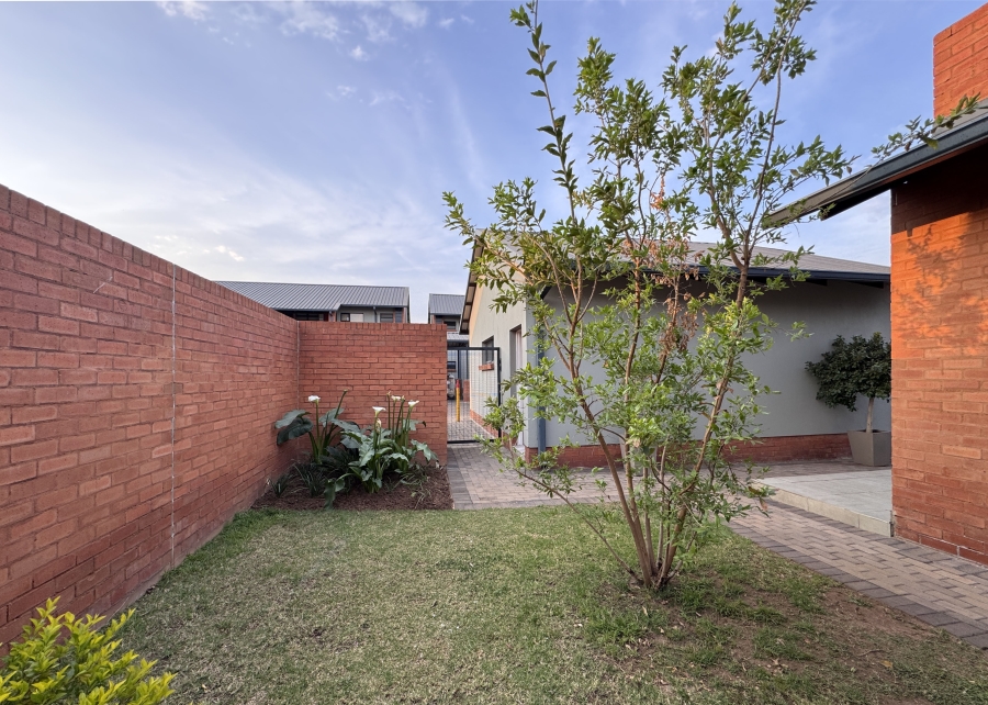 3 Bedroom Property for Sale in Six Fountains Residential Estate Gauteng