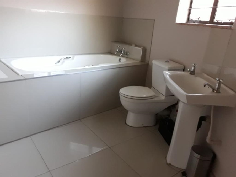 Commercial Property for Sale in De Wagendrif Gauteng