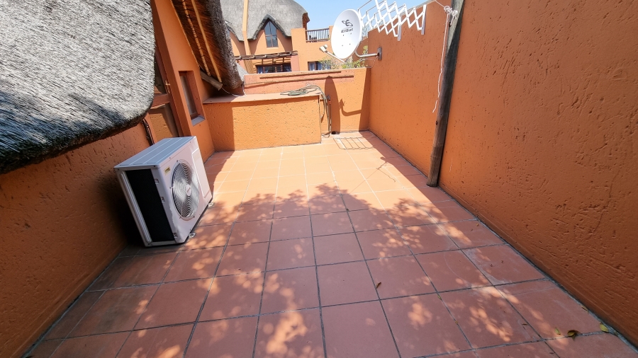 To Let 2 Bedroom Property for Rent in Sunninghill Gauteng