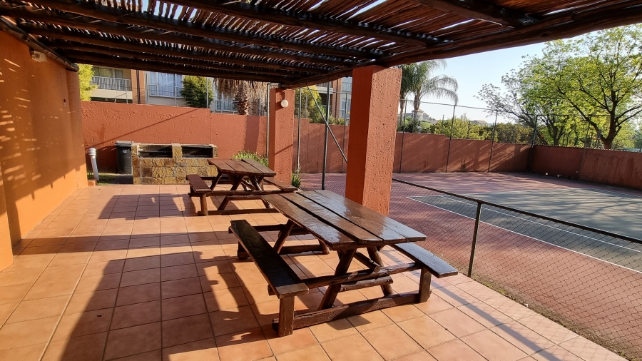 To Let 2 Bedroom Property for Rent in Sunninghill Gauteng