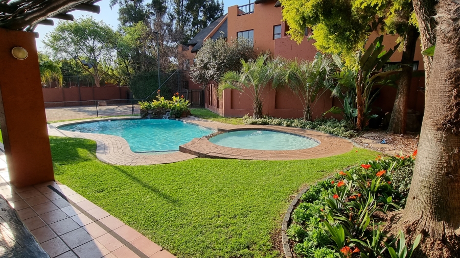 To Let 2 Bedroom Property for Rent in Sunninghill Gauteng