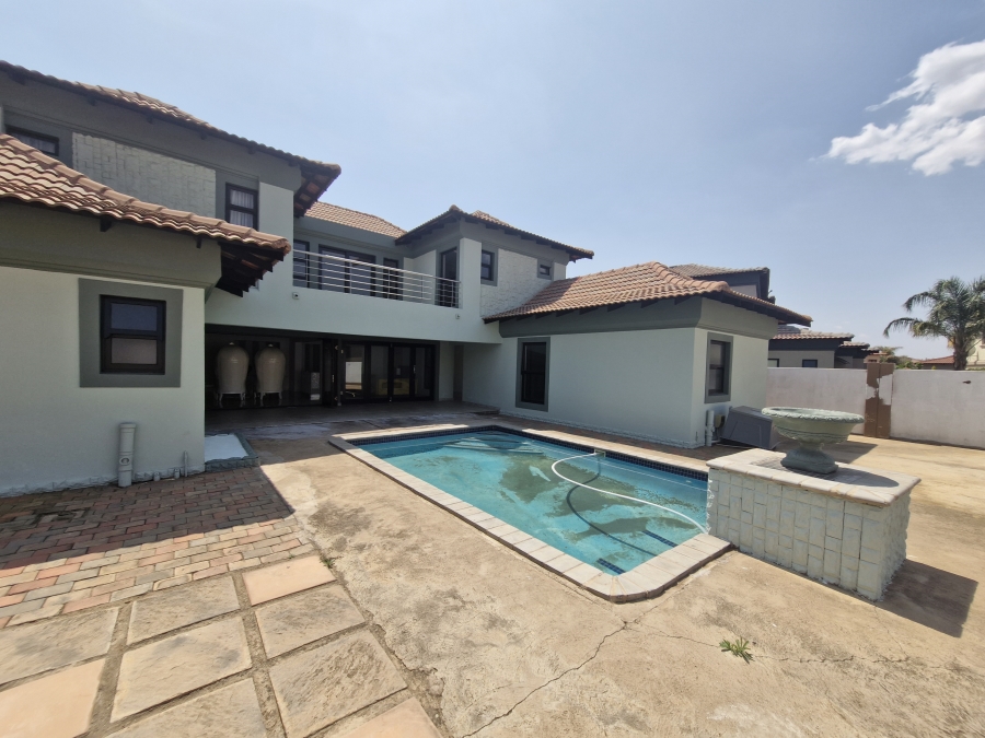 5 Bedroom Property for Sale in Savannah Country Estate Gauteng