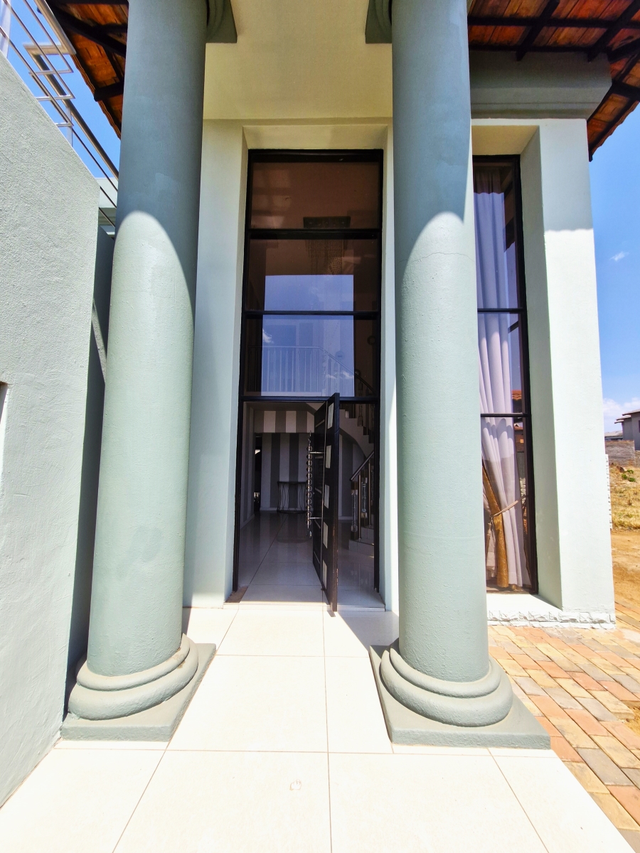 5 Bedroom Property for Sale in Savannah Country Estate Gauteng