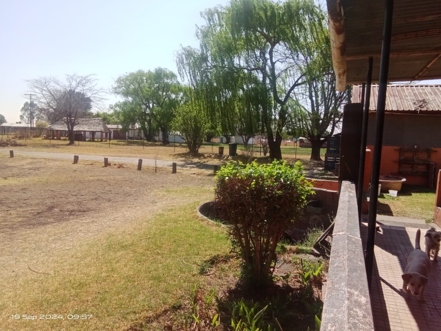 10 Bedroom Property for Sale in Spaarwater Gauteng