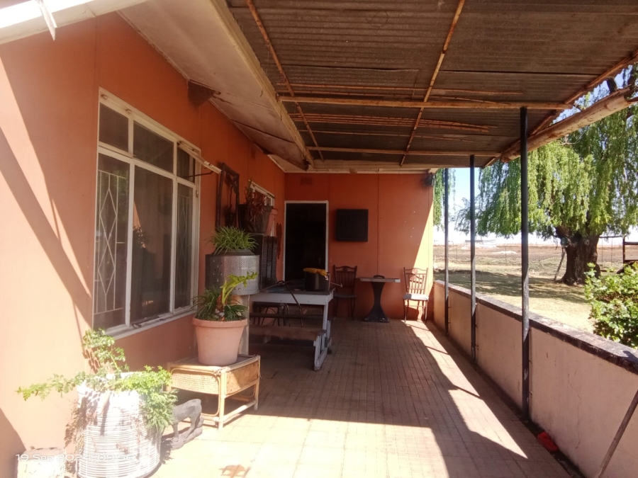 10 Bedroom Property for Sale in Spaarwater Gauteng