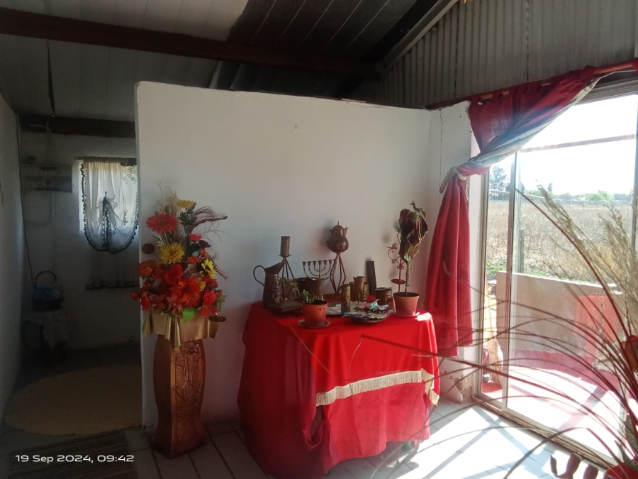 10 Bedroom Property for Sale in Spaarwater Gauteng