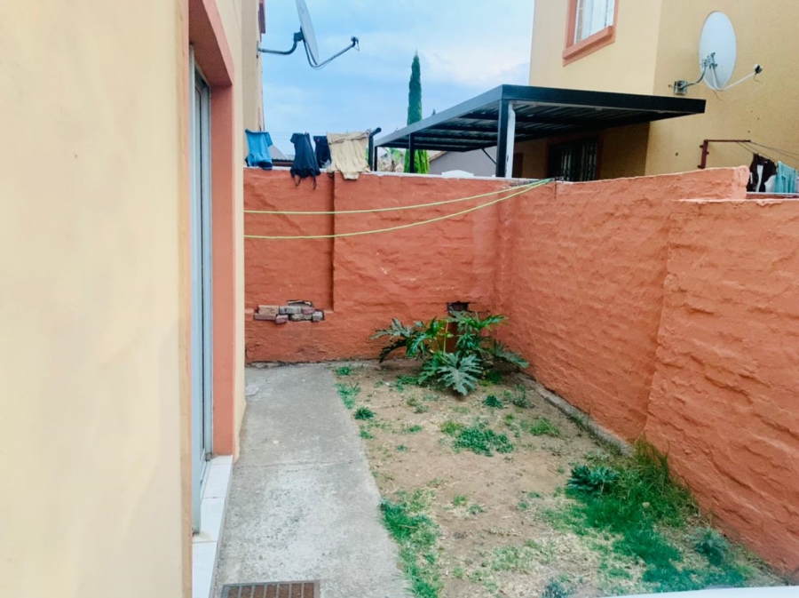 2 Bedroom Property for Sale in Bergsig Gauteng