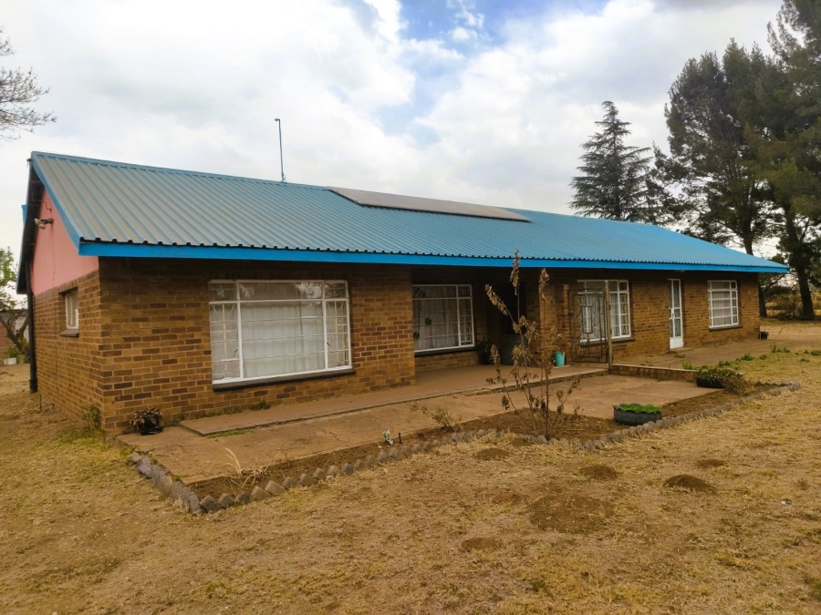 4 Bedroom Property for Sale in Mooilande Gauteng