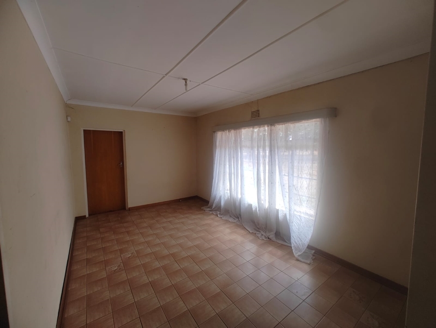 4 Bedroom Property for Sale in Mooilande Gauteng