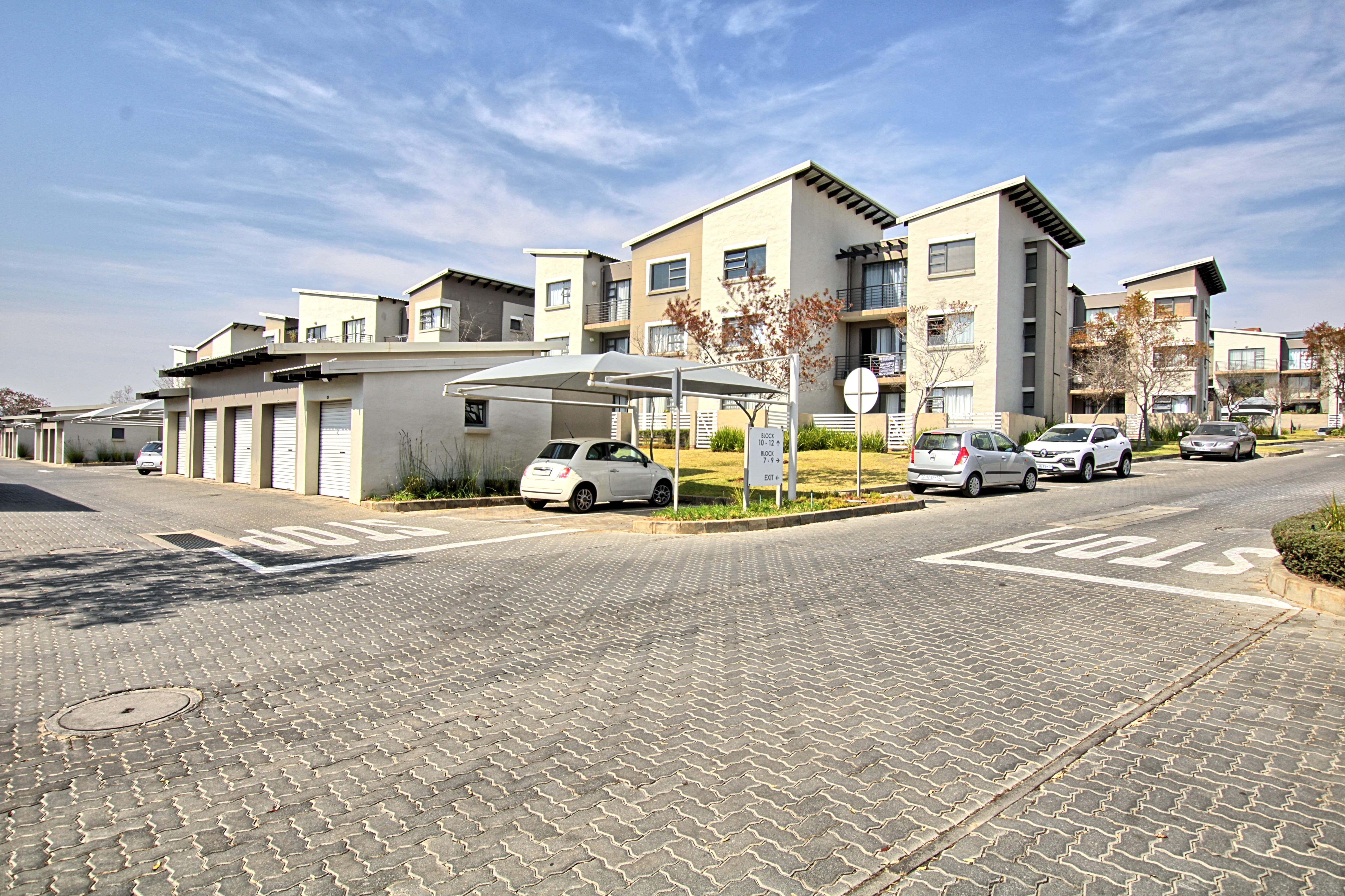 1 Bedroom Property for Sale in Dainfern Gauteng