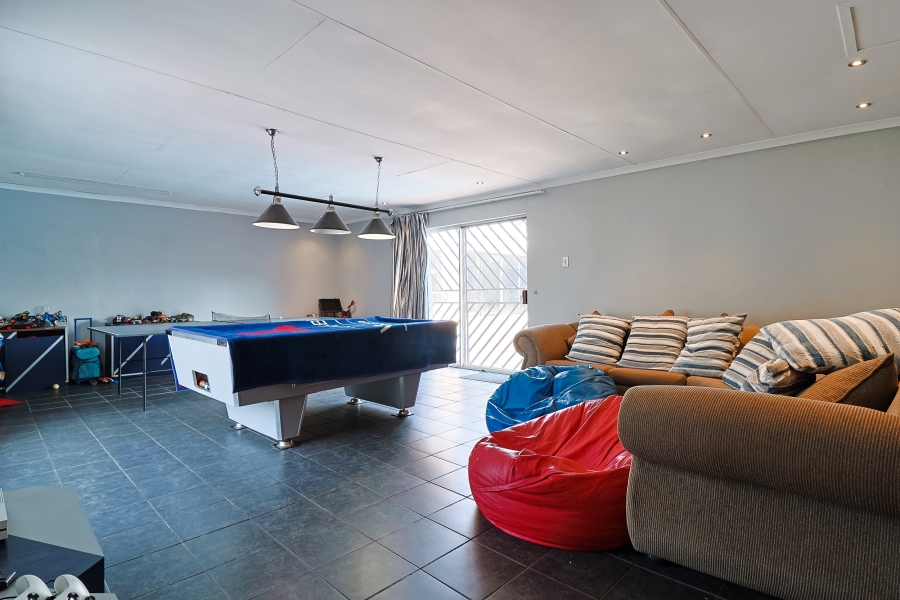 4 Bedroom Property for Sale in Brackenhurst Gauteng