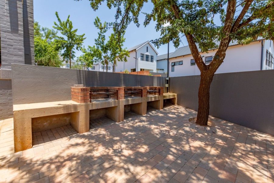 2 Bedroom Property for Sale in Pinehaven Gauteng