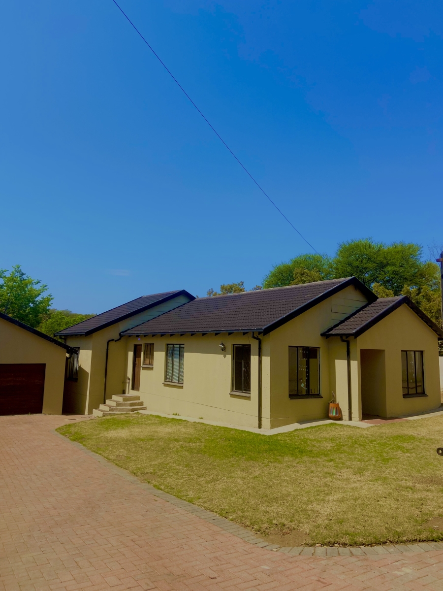 3 Bedroom Property for Sale in Country View Gauteng