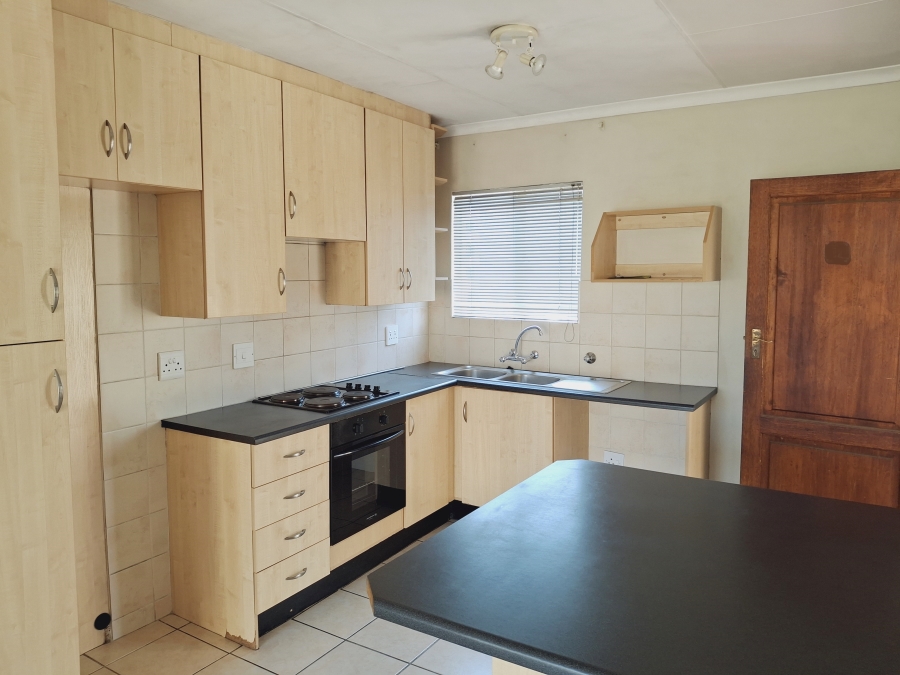 2 Bedroom Property for Sale in Queenswood Gauteng